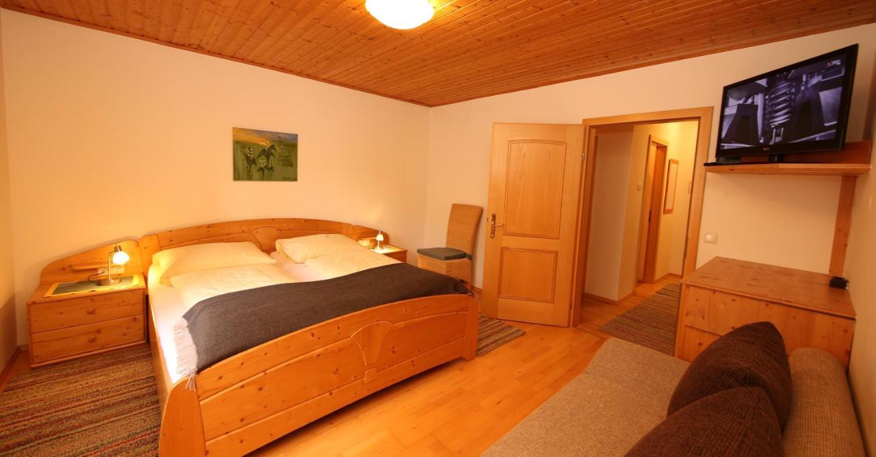 Bio-Bauernhof-Hotel Matlschweiger Lassing  Bagian luar foto