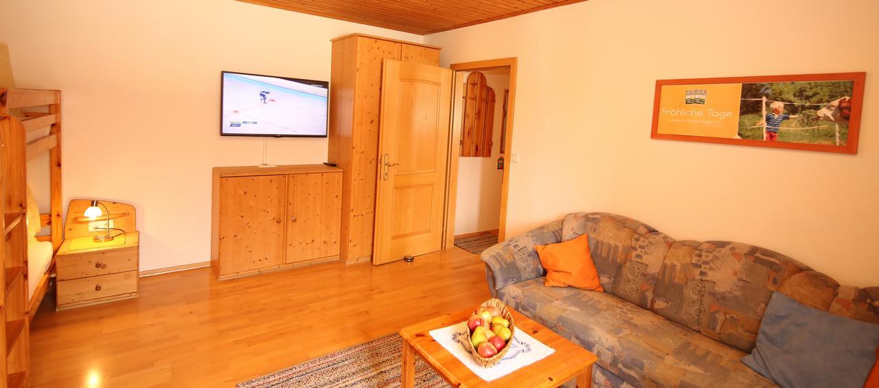 Bio-Bauernhof-Hotel Matlschweiger Lassing  Bagian luar foto